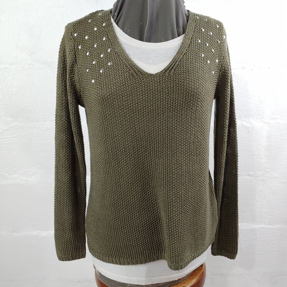 RDI STUDDED SWEATER (940) - Picture 11 of 15